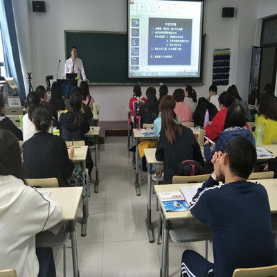內蒙古成公教育咨詢 點亮職業理想，助力公職夢想